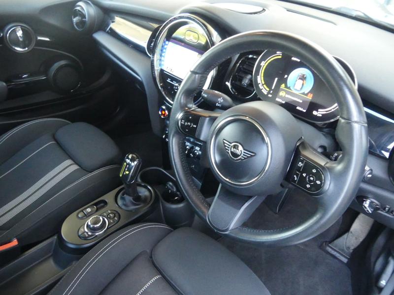 MINI Electric Hatch Photo 2d169b36-efd8-4dc2-b95f-f69af0a50e22.jpg