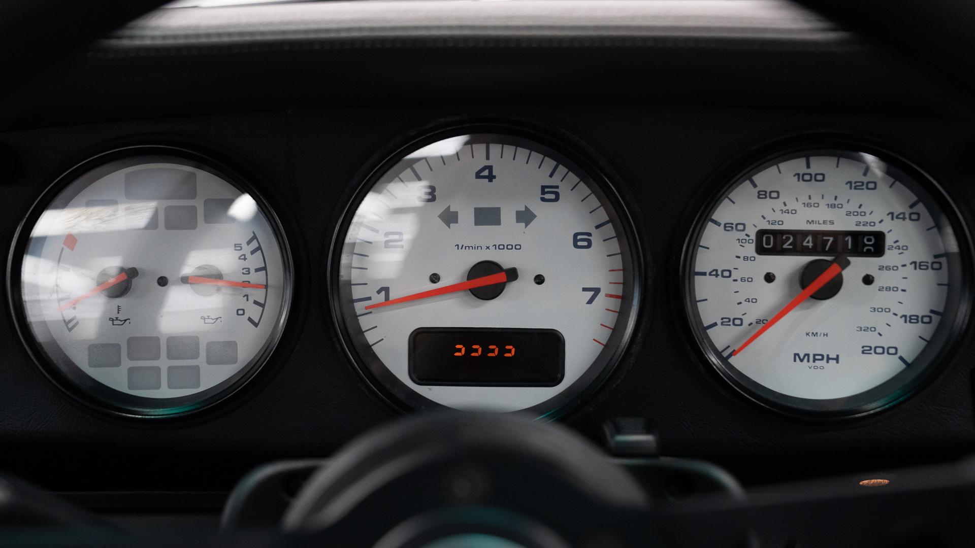 Porsche 911 Photo 2d203b05-e6f1-43b2-80a3-f729ac1a519f.jpg