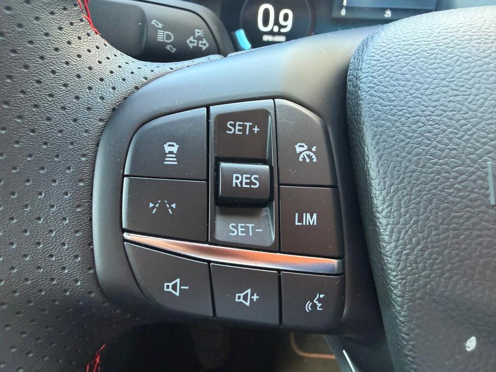 Ford Kuga Photo 2d2f6dd6-b20d-454f-a109-983334f86089.JPEG