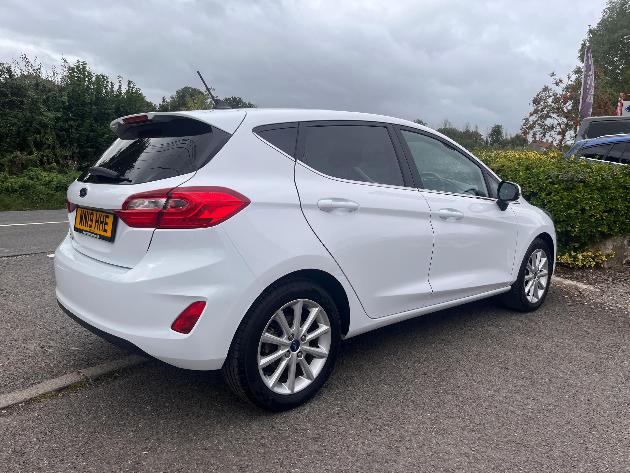 Used Ford FIESTA WN19HHE 13