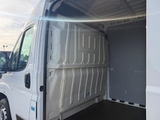 Toyota PROACE MAX Photo 2d36ec1f-fd9c-4a1d-b189-41f5c5b70bf7.jpg