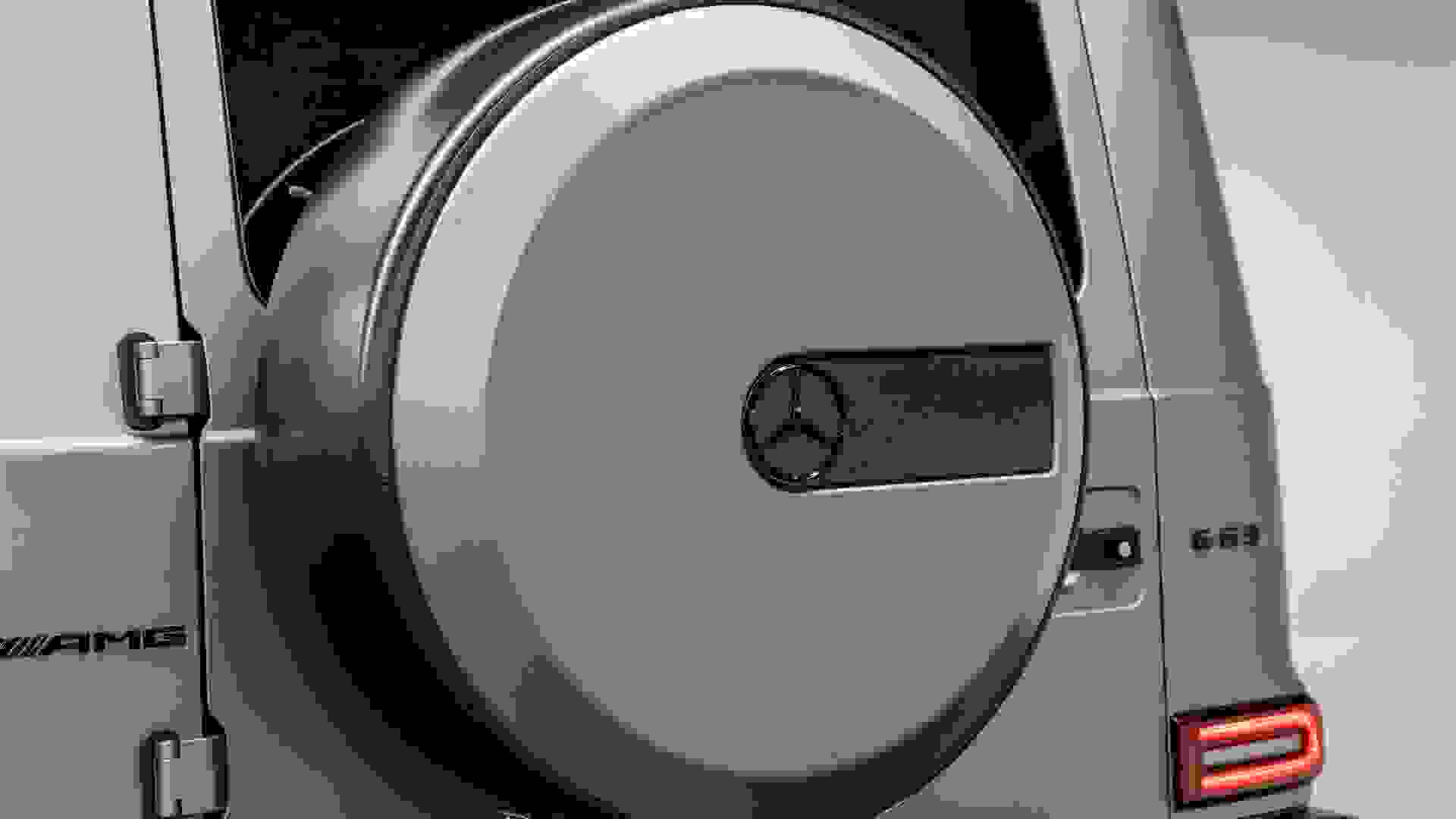 Mercedes-Benz G63 AMG Photo 2d38f296-4e64-4bee-8cbc-2c562bcc2bca.jpg