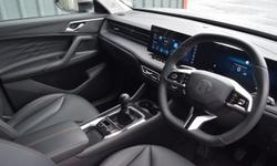 MG MOTOR UK HS Photo 2