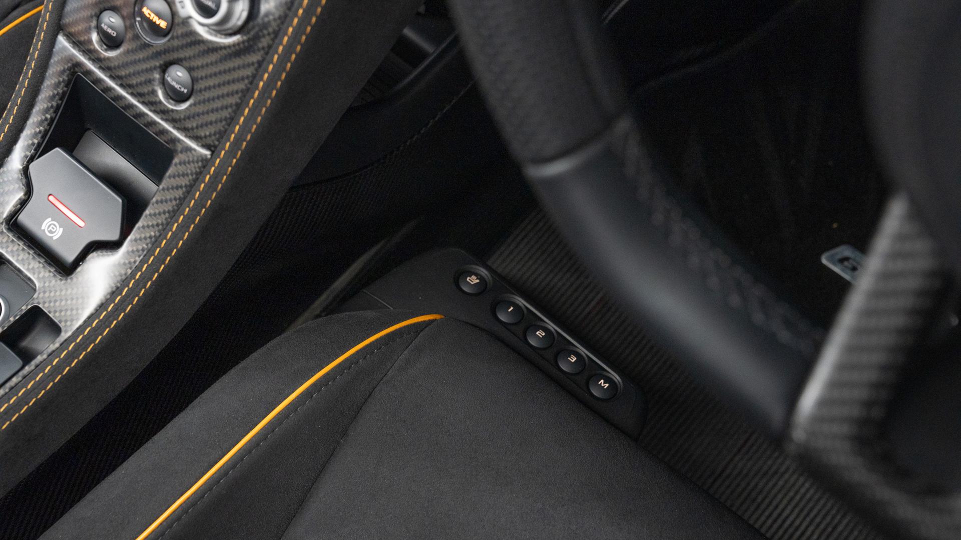 McLaren 675 LT Photo 2d4f4142-097e-48f8-9f31-e71fc11ceae9.jpg