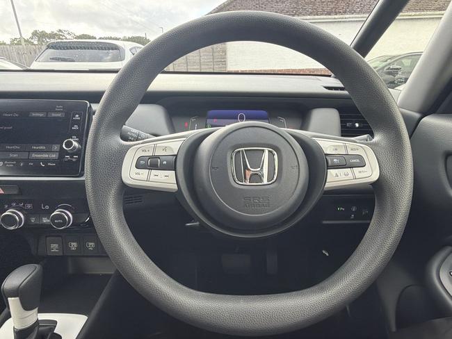 Honda Jazz Photo 2d61d608-f867-4f7a-8038-32df49c6f348.jpg