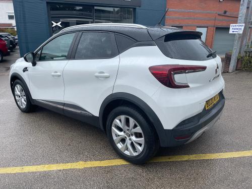 Renault Captur Photo 2d9c959b-86c7-4e00-a9dc-34e1a6cf3524.jpeg