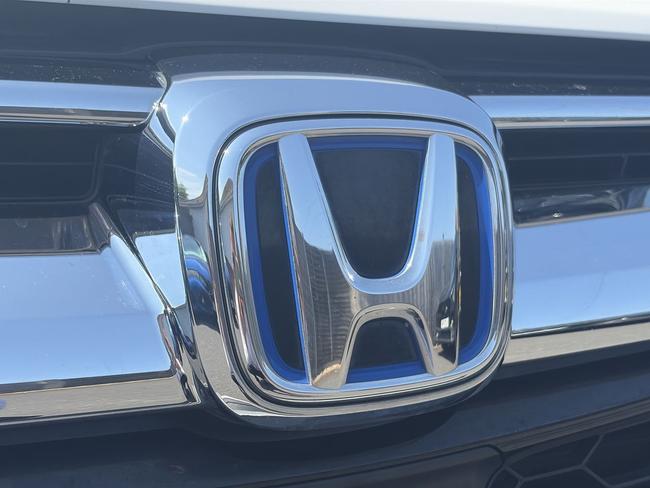 Honda CR-V Photo 2d9cbeca-f397-42ef-a0c0-f325776806b9.jpg
