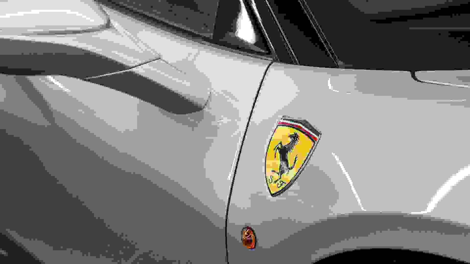 Ferrari 488 Photo 2d9e5ac1-0e7f-4d72-81e2-a3c7766838b8.jpg