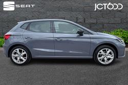 SEAT Ibiza Photo 4