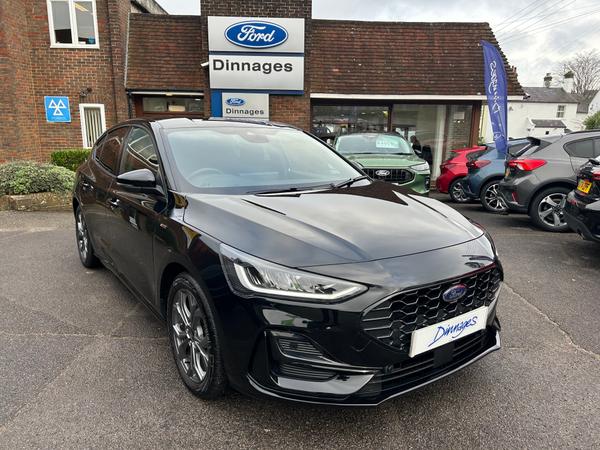 Used 2024 Ford Focus 1.0T EcoBoost MHEV ST-Line Hatchback 5dr Petrol Hybrid Manual Euro 6 (s/s) (125 ps) Agate Black at Dinnages