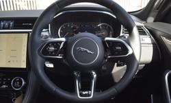 Jaguar F-PACE Photo 12