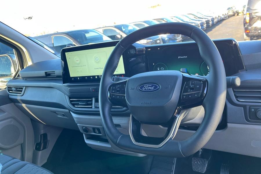 Ford TRANSIT CUSTOM Photo 2dea39a3-f3f2-472c-af36-061037edafce.jpg