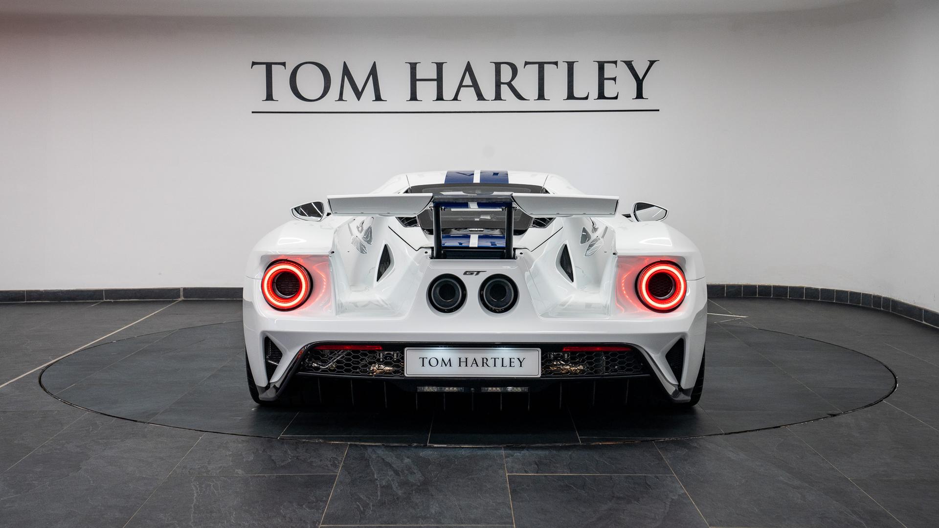 Ford GT Photo 2df1284b-2627-4e59-b490-5fb5e6398fb6.jpg