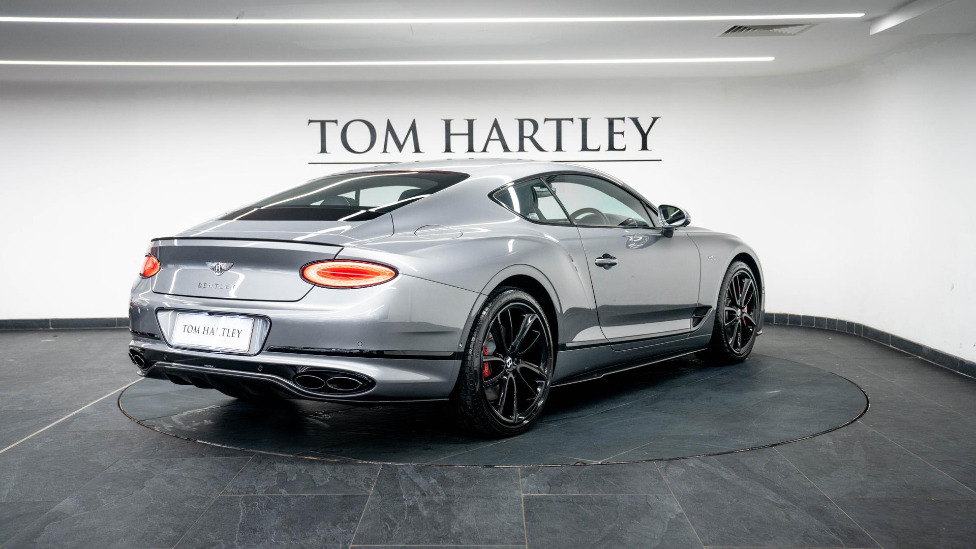 Bentley Continental Photo 2df547bc-fa1e-40f0-aba3-0a4730c52801.jpg