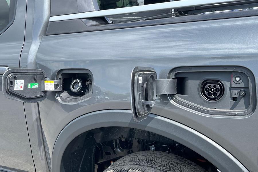 Ford RANGER Photo 2df96aa2-e2f1-4fee-b68f-c337ae23e423.jpg