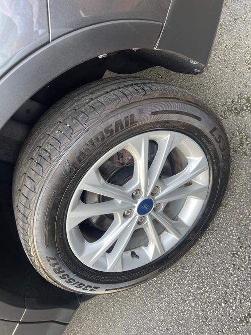 Ford Kuga Photo 2dfce2d9-3f18-477e-88d2-93dc08dbb613.jpeg
