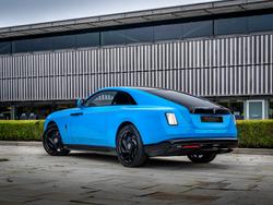 ROLLS-ROYCE Spectre Photo 3