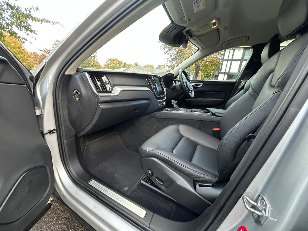 Used Volvo XC60 GY18DBO 34