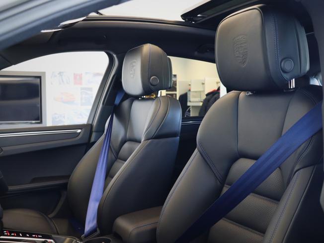 PORSCHE Macan Photo 27