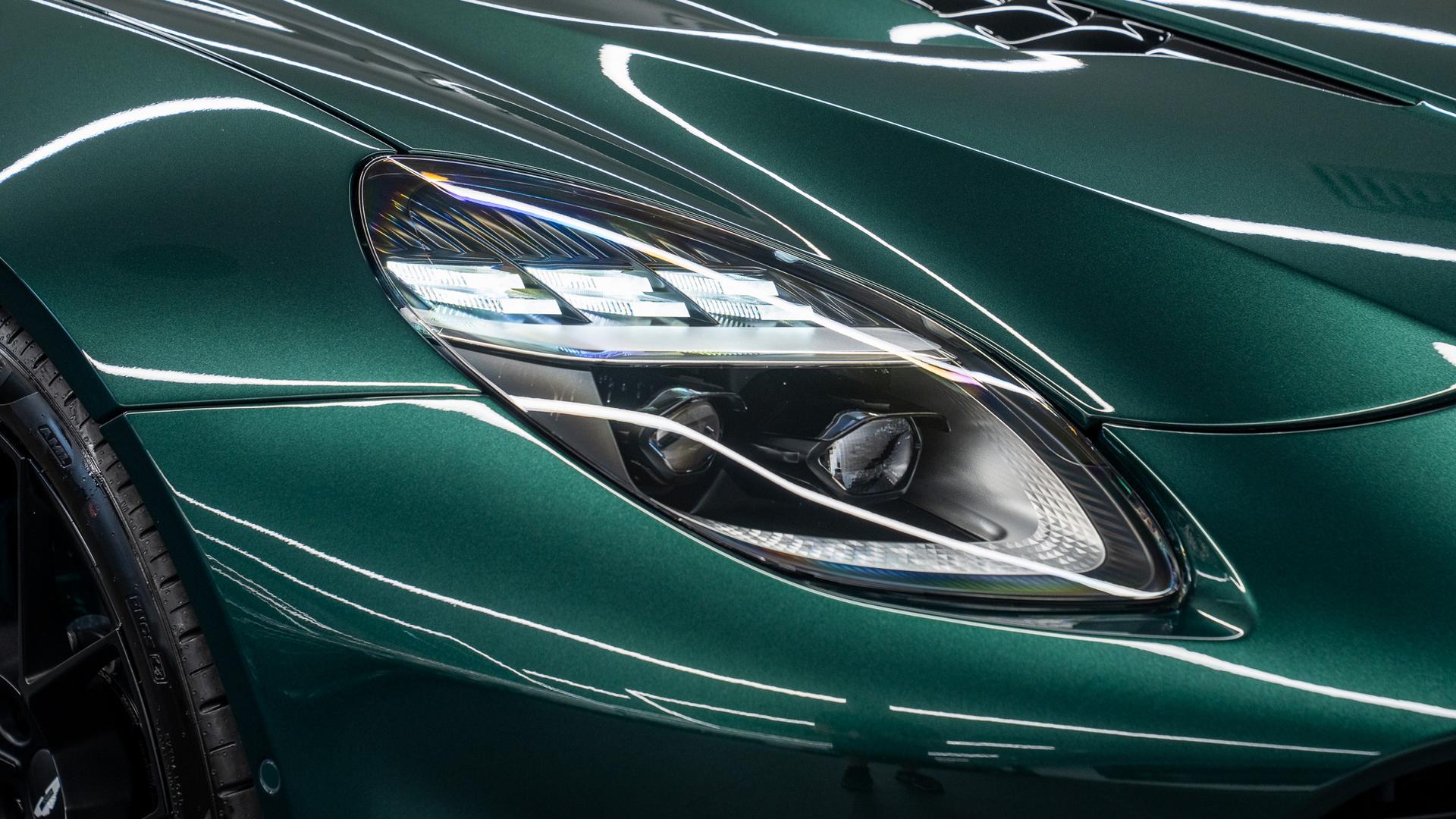 Aston Martin Vanquish Photo 2e1977a1-ecd9-4e0b-95db-b9742208d9c2.jpg