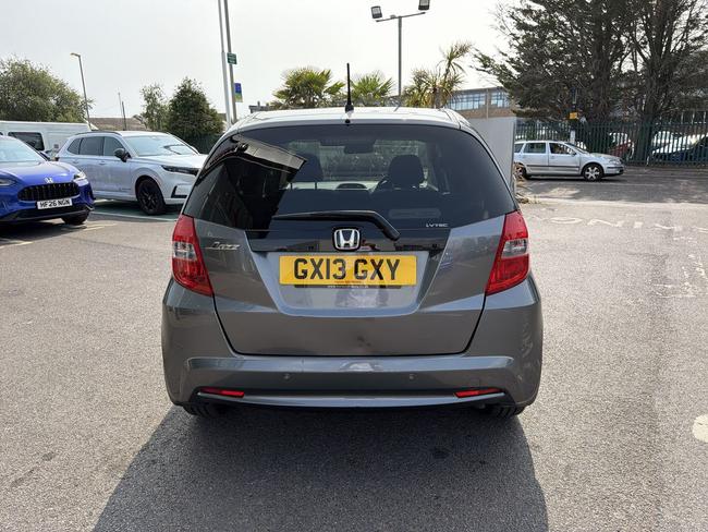 Honda Jazz Photo 2e1aa644-5527-49b8-8a64-8c4407a77a62.jpg