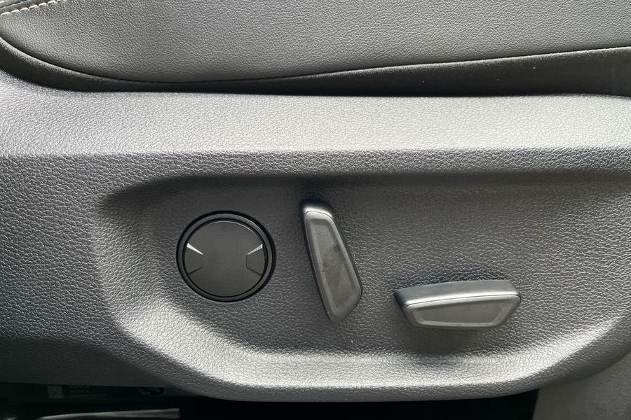 Ford RANGER Photo 2e3168a1-f09d-4bef-a065-574b17898bd5.jpg
