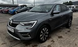 Renault ARKANA Photo 4