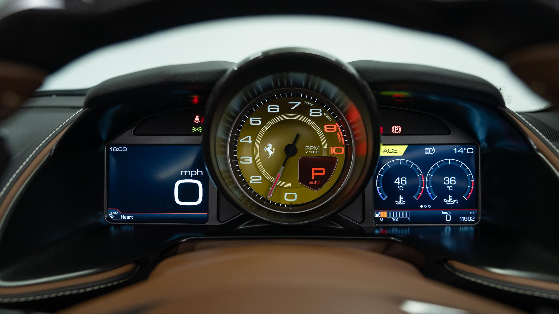 Ferrari 812 Photo 2e5309e9-fa45-4866-8f6b-3b0abe668cac.jpg