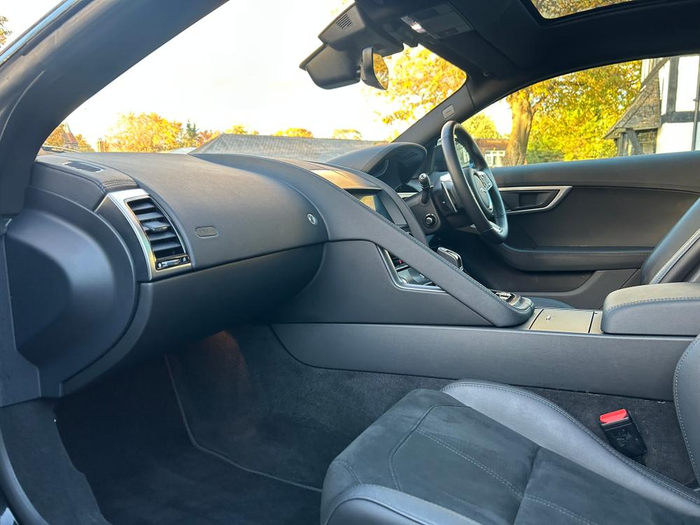 Used Jaguar F-Type MV24LWZ 27