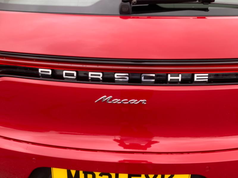 2021 21 PORSCHE MACAN