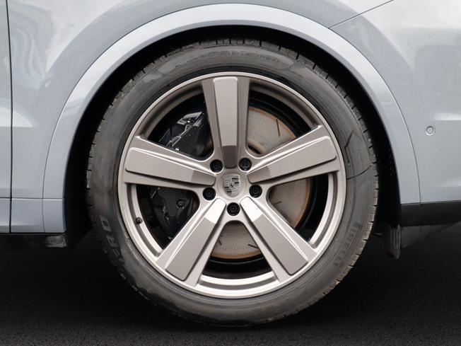 PORSCHE Cayenne Photo 4