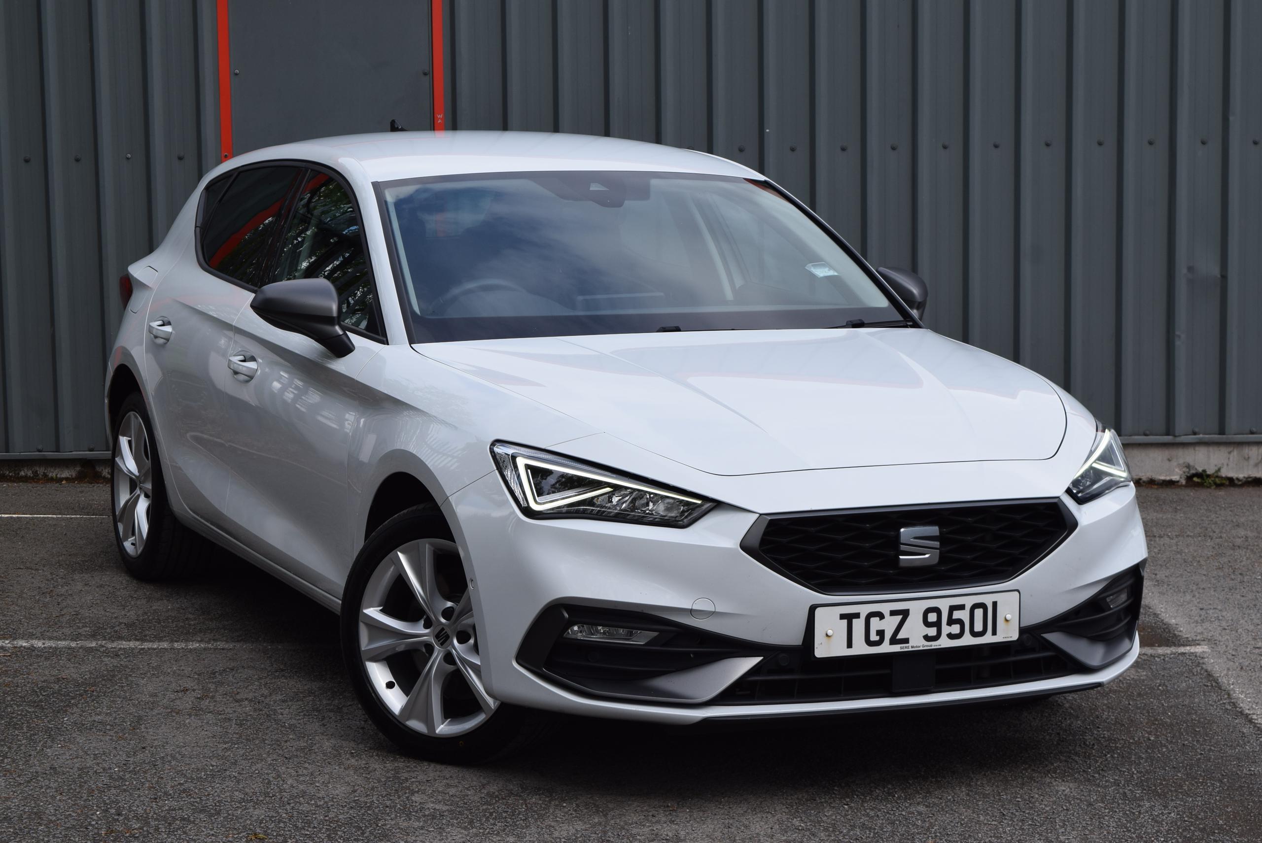 2021 seat leon 1.4 ehybrid fr 5dr dsg mileage : 45,005 fueltype : hybrid transmission : automatic price: £222.90 pm £13,695 €15,889.84... photo