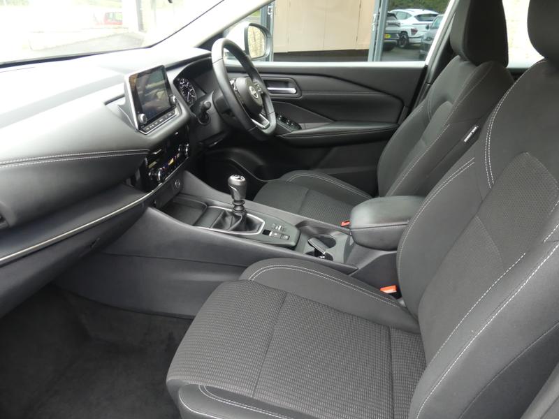 Nissan Qashqai Photo 2e63a1c6-c4ee-4343-b344-645be374f355.jpg