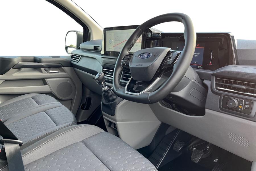 Ford TRANSIT CUSTOM Photo 2e6bbd2a-d364-452d-9ac2-5fb7da4db6b5.jpg