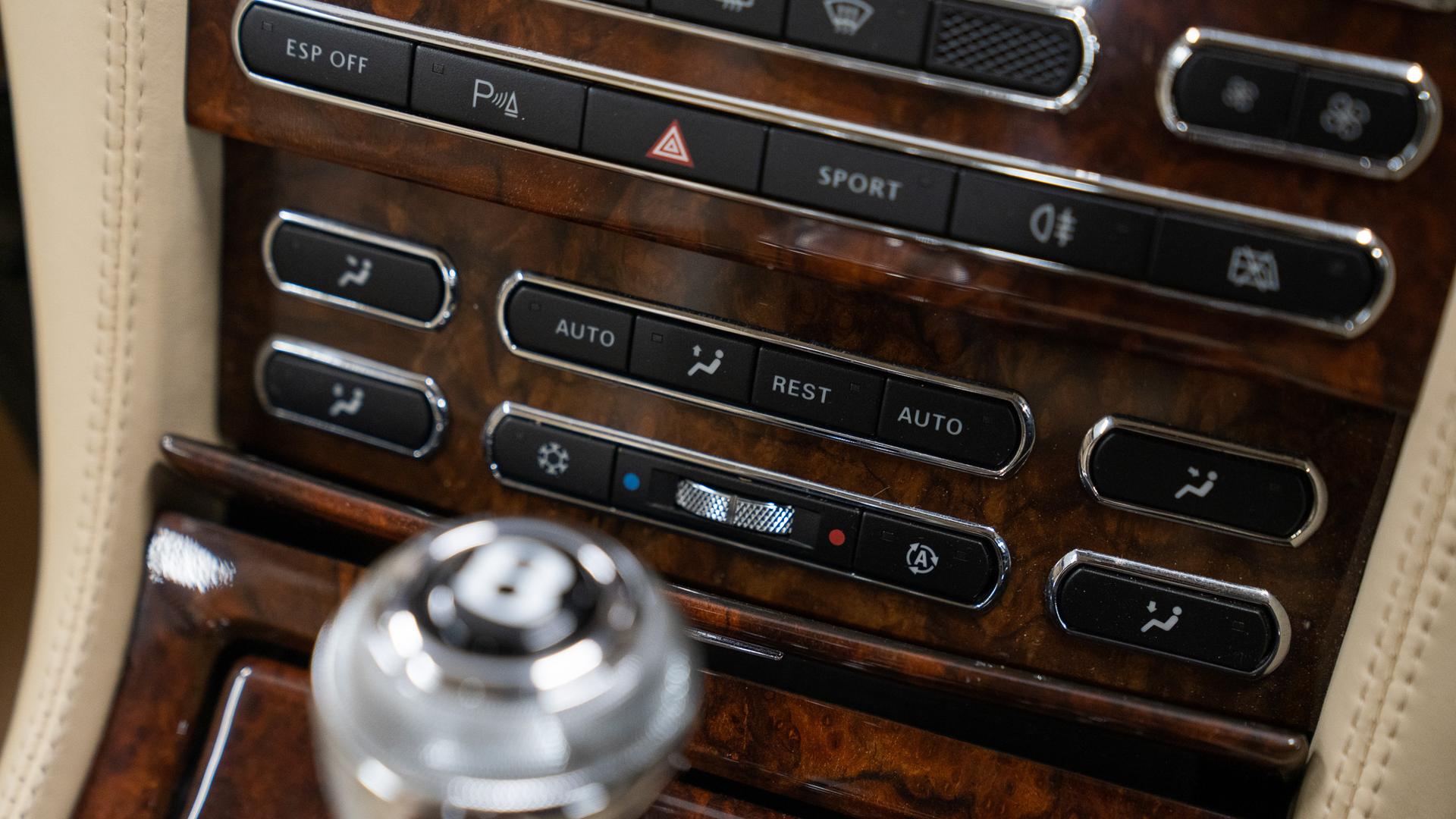 Bentley Brooklands Photo 2e78b4cf-a859-4d20-8e3b-8bfbd7588d30.jpg