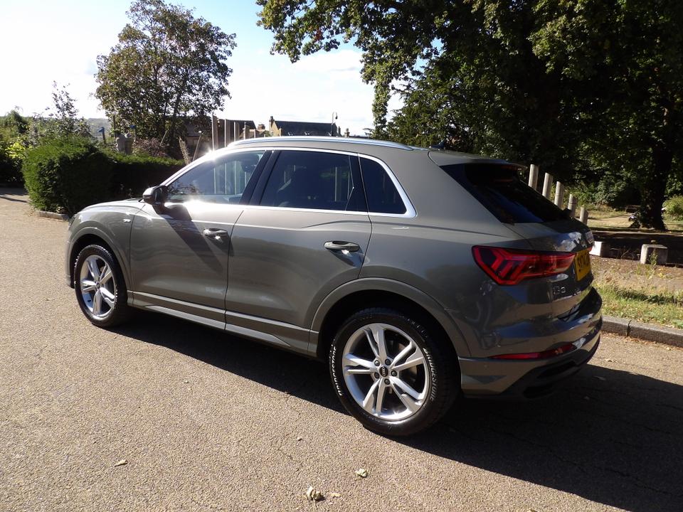 Used Audi Q3 SV74ZHN 4