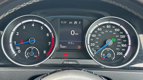 Volkswagen Golf Photo 2e83e8d8-f884-405d-bbff-1d4a297514a1.jpg