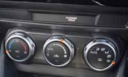 Mazda Mazda2 Photo 28