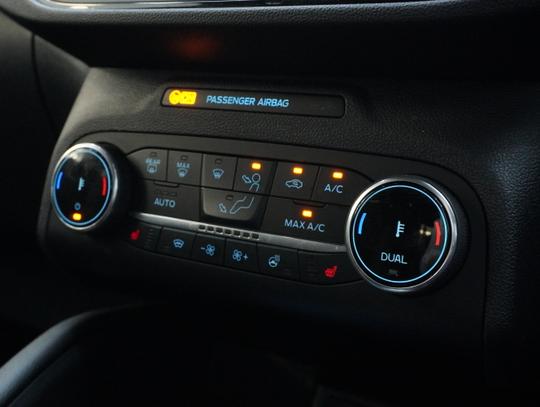 Ford Kuga Photo 2eacf851-f263-4953-b263-888aa50bee23.jpg