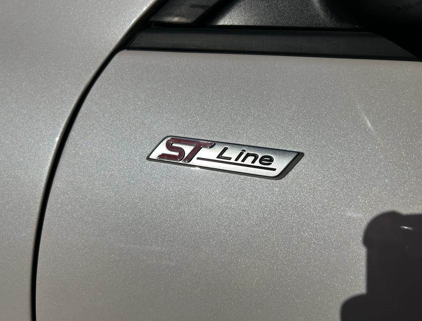 Ford Kuga Photo 2eb65215-9386-4646-b256-8f14328cead6.jpg