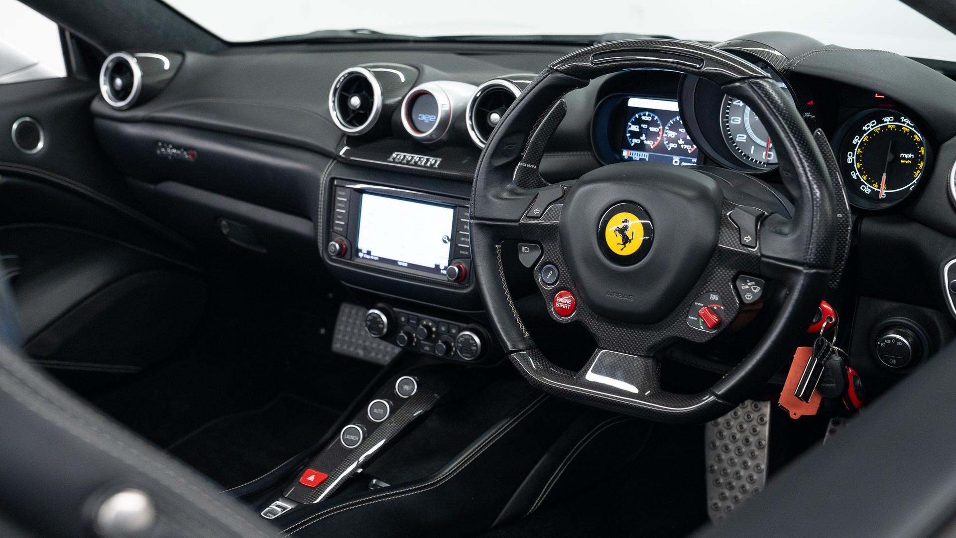 Ferrari California Photo 2ecc3767-8847-45a6-ad0f-d775062c849c.jpg