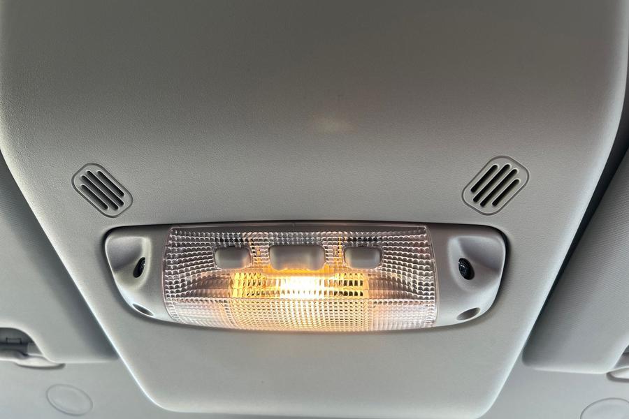 Ford E-TRANSIT Photo 2ef41241-9e92-4398-8d7f-ec56316d3169.jpg