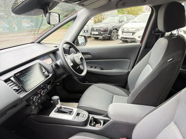 Honda Jazz Photo 2ef5b0f4-4a32-4120-8ded-1543b11fd580.jpg