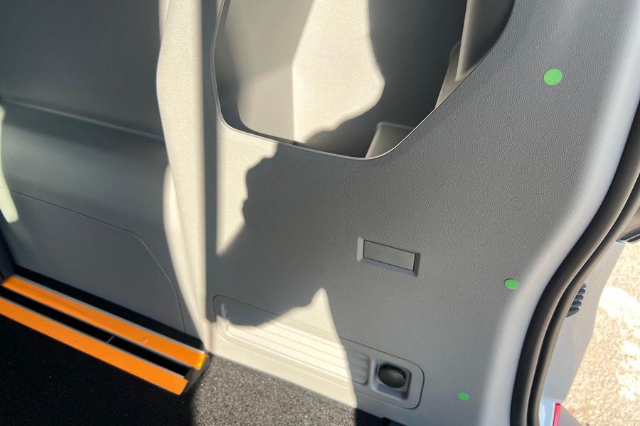 Ford Tourneo Custom V710 Zetec/Trend Bus M1 320 L2 2.0L EcoBl Photo 2f0456c1-08f2-4e32-aec8-a4fb182c2d99.jpg