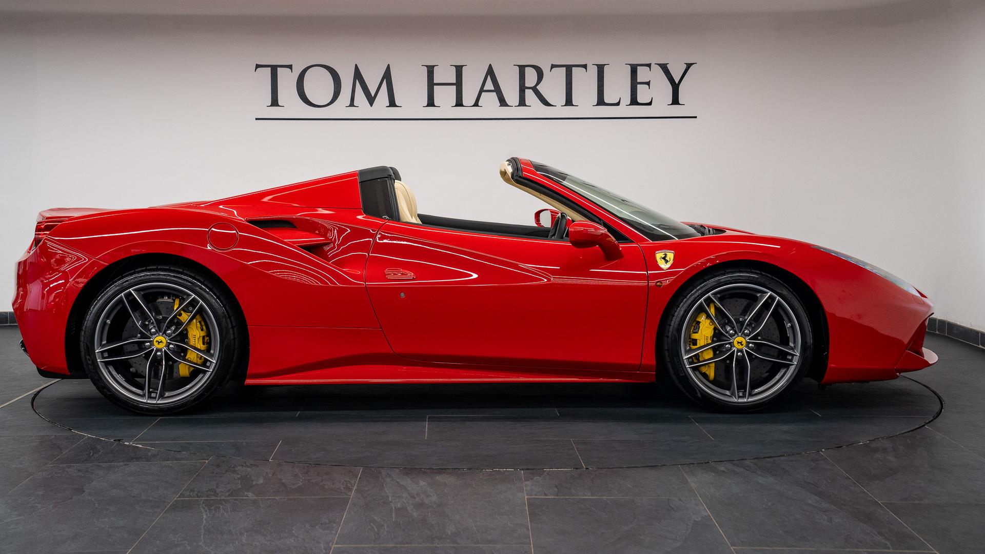 Ferrari 488 Photo 2f0c8414-de74-4ccb-9909-6d04d986af4d.jpg