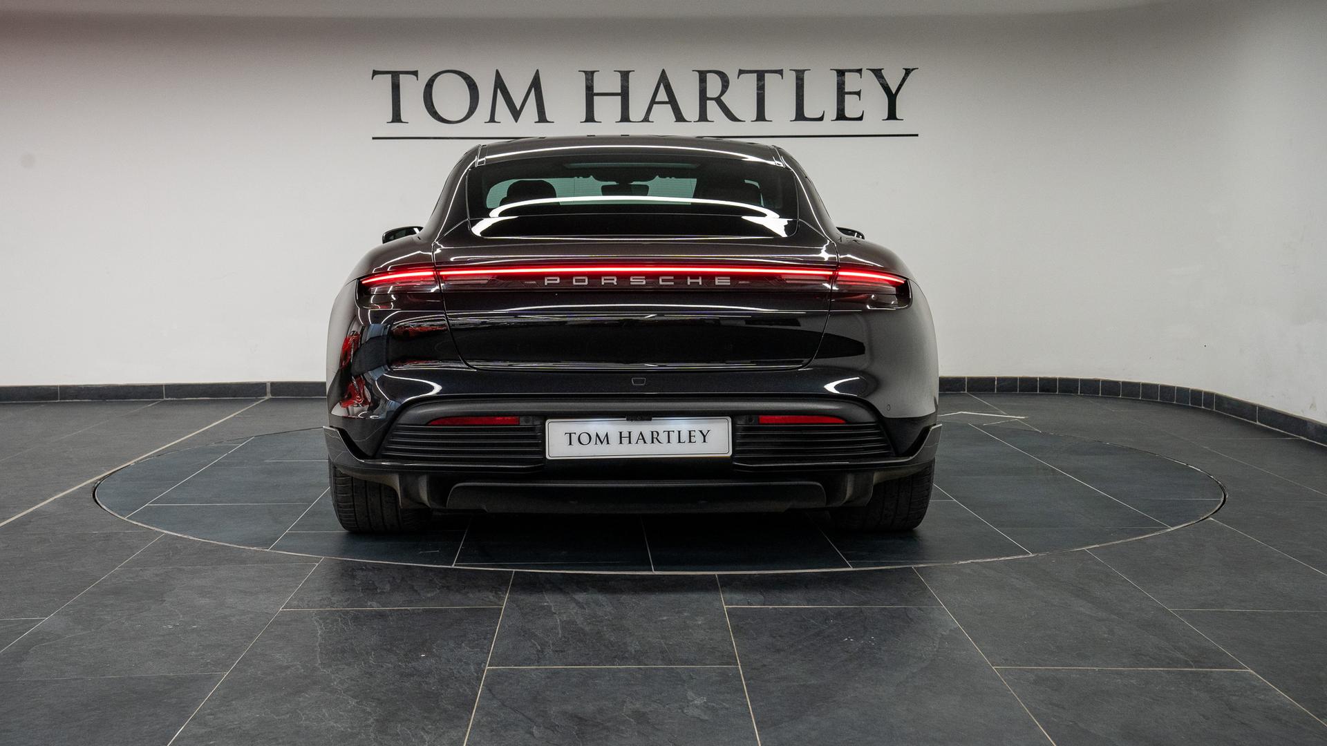 Porsche Taycan Photo 2f244f65-f3fe-4efd-acde-16b31225c631.jpg