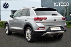 Volkswagen T-Roc Photo 3