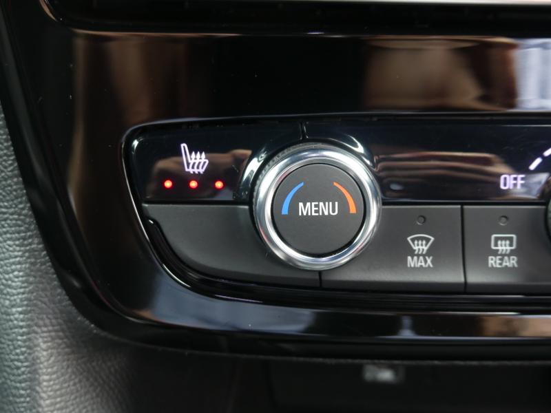 Vauxhall Mokka Photo 2f25a3da-16c8-48c5-91c7-58c20a9cd4a6.jpg
