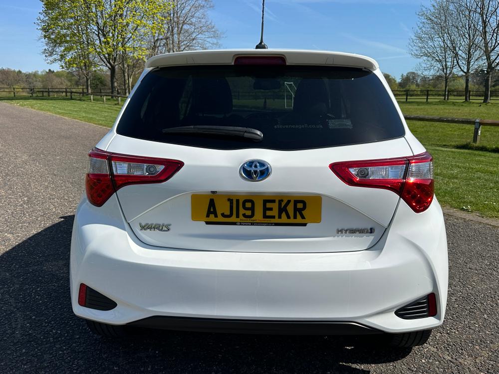 Used Toyota Yaris AJ19EKR 6