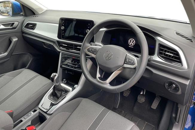 VOLKSWAGEN T-Roc Photo 8